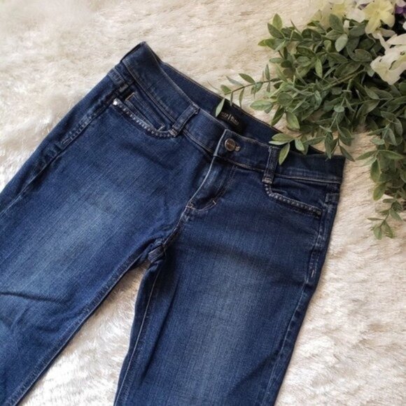 5/$25 WHBM Capri Jeans - Picture 2 of 4